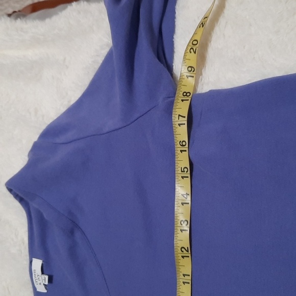 Crown & Ivy Top - Picture 5 of 11